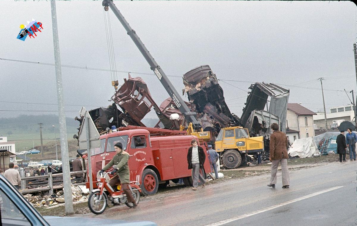 R23D_047-D-accident train-18-03-1976-B071-05_HG